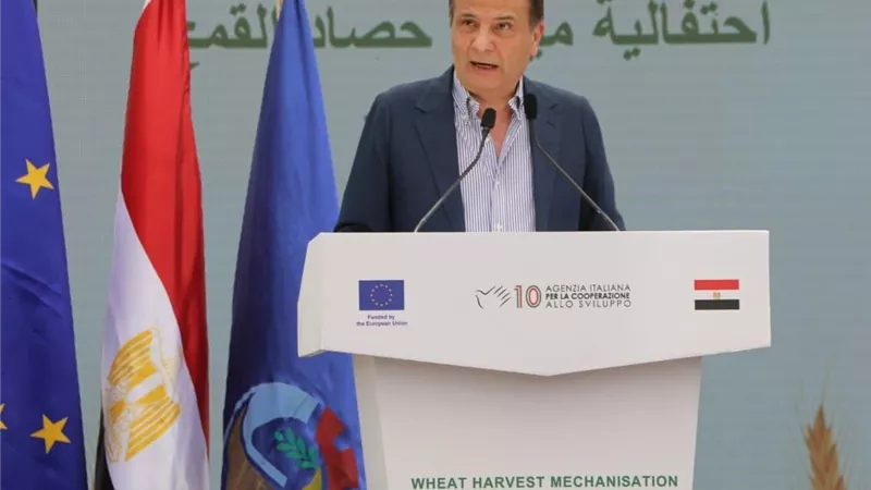 وزير الزراعة: نتعامل مع القمح باعتباره أمن قومي ونهدف لرفع الاكتفاء الذاتي بنسبة 70%