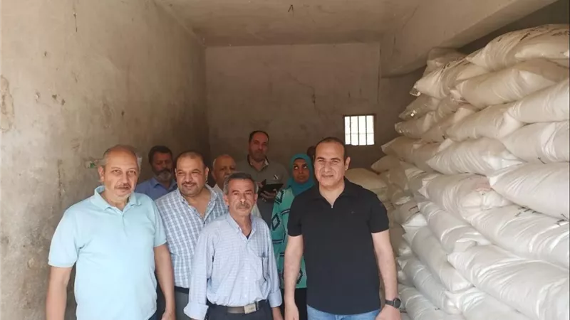 “الزراعة” تتابع المحاصيل الصيفية بالجيزة وتضمن استمرار صرف الأسمدة خلال العيد