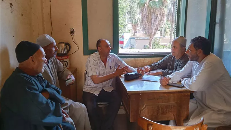 زراعة البحيرة تتابع صرف الأسمدة المدعمة بمنفذ نكلا العنب بإيتاي البارود