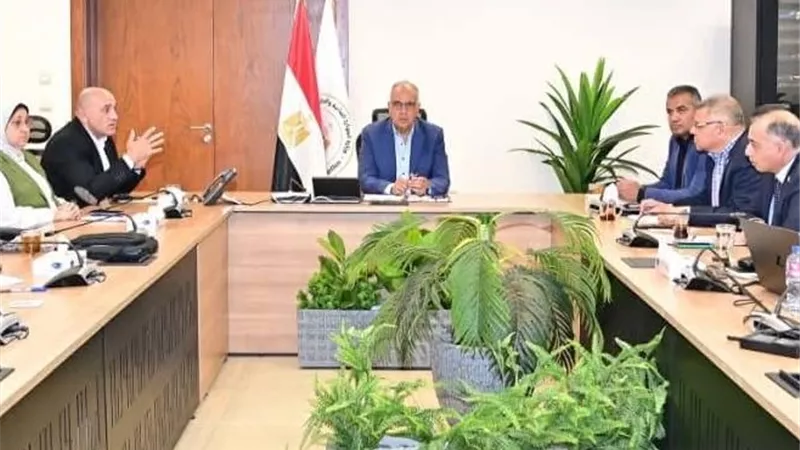 سويلم يتابع تأهيل 3047 منشأة مائية.. وخطة عاجلة لتطوير المنشآت الأكثر خطورة
