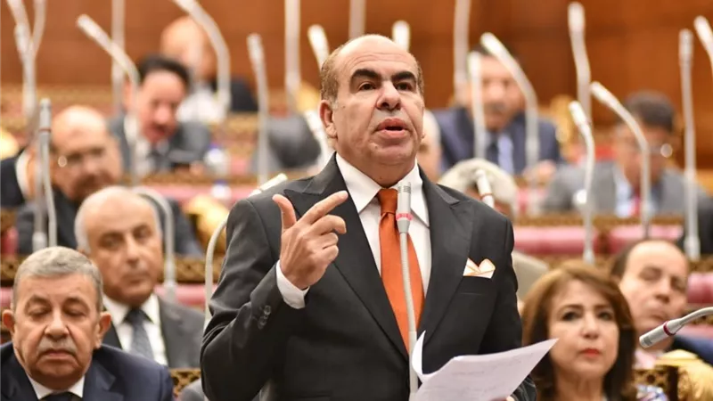 طلب إحاطة بشأن تهالك شبكات مياه الشرب وأزمة الصرف الصحي بمحافظة قنا