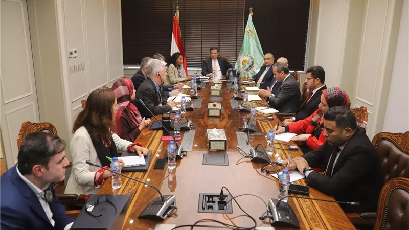  تنسيق بين الزراعة والري لتقييم مقترحات البنك الدولي وتعزيز الأمن الغذائي
