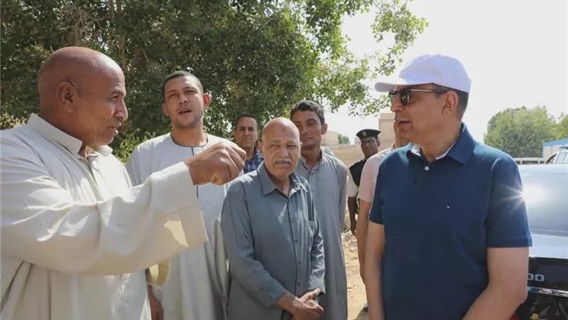 بتكلفة 150 مليون جنيه.. محافظ المنيا يتفقد محطتي تنقية المياه بالوفاء 2 والاعتزاز