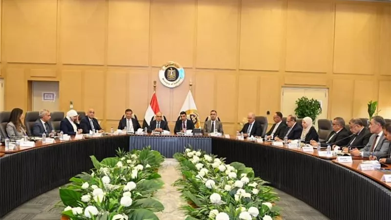 وزير الصناعة:الصناعات الغذائية تأتي على رأس الصناعات ذات الأولوية