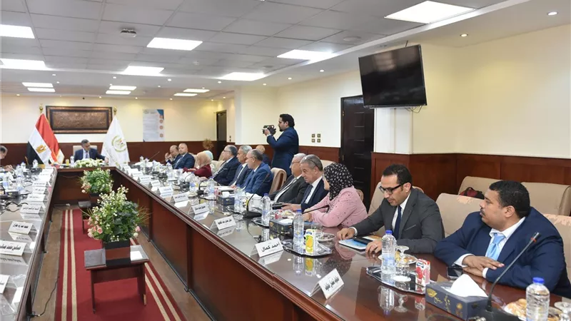 وزير التموين يترأس اجتماع الجمعية العامة للشركة المصرية القابضة للصوامع والتخزين