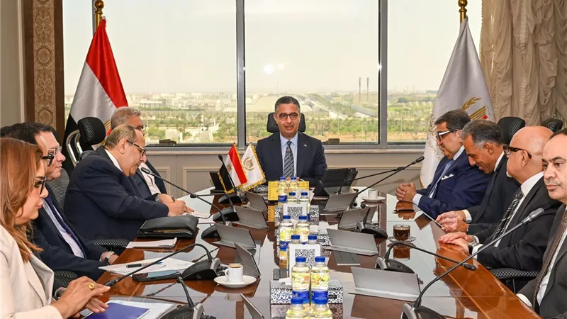 شراكة استراتيجية بين التموين و إي فاينانس لتطوير المنافذ التجارية وإطلاق مشروع carry on
