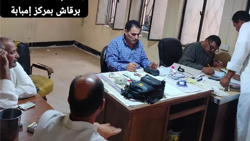 الجمعيات الزراعية بالجيزة تواصل صرف المقررات السمادية للمزارعين لدعم الموسم الصيفي