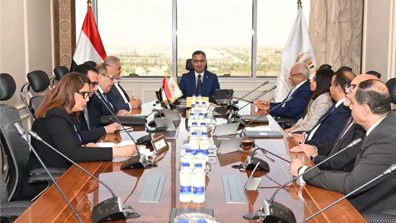 مونوبري الفرنسية تقترب من مصر.. والتموين تبحث تطوير المنافذ التموينية بشراكة جديد
