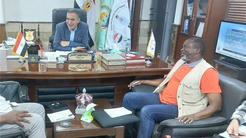 رئيس الخدمات البيطرية يستقبل وفدًا من كوت ديفوار لبحث تعزيز التعاون في مجالات الخدمات البيطرية 