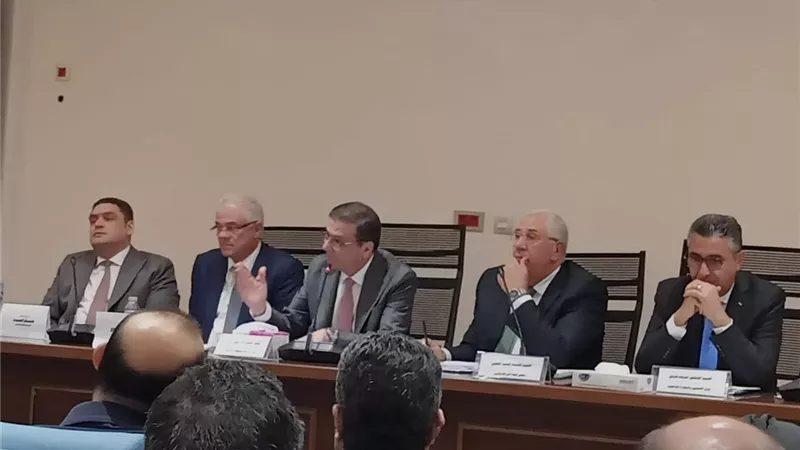 وزير الزراعة يعلن حزمة قرارات لحماية منظومة الأسمدة ودعم الفلاح
