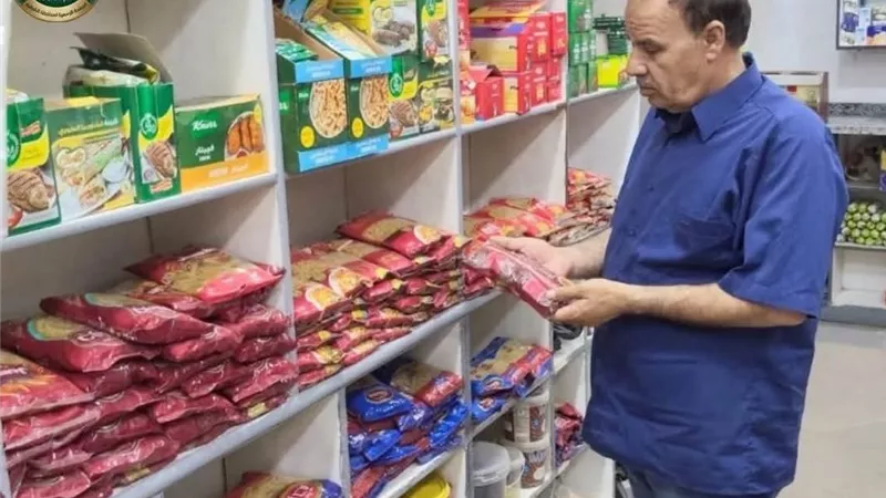 حملات تموينية مكثفة بالشرقية.. ضبط دقيق مدعم معاد تدويره و3 أطنان هياكل دواجن