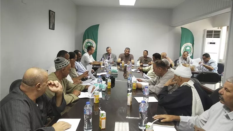 لدعم المزارعين.. الأراضي المستصلحة تبحث انتظام توزيع الأسمدة وتطوير الإنتاج الحيواني