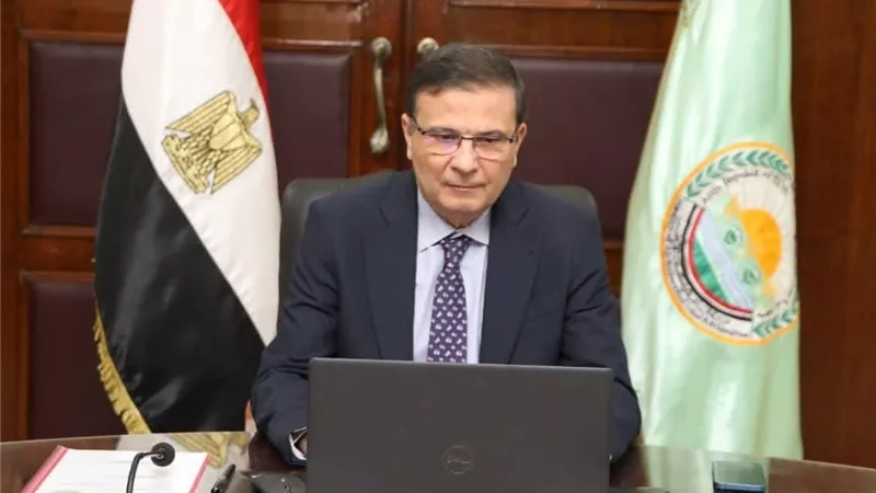بالرقم القومي وكارت الفلاح.. الزراعة تضخ 8 ملايين شيكارة أسمدة للمزارعين وتعلن حوكمة المنظومة رقميًا