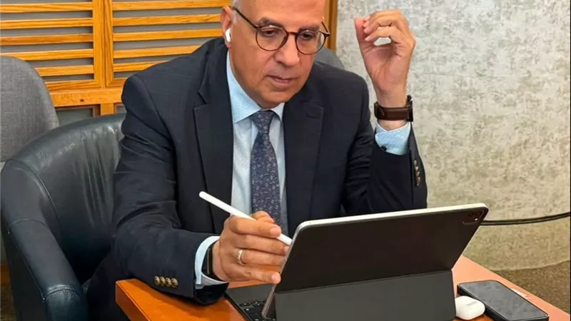 وزير الري: متابعة منظومة المياه أولوية يومية لضمان وصولها للمزارعين في مواعيدها