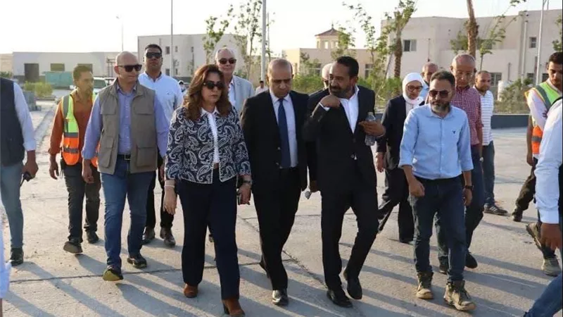 التنمية المحلية والبيئة تسرع تشغيل مدينة المخلفات بالعاشر من رمضان.. 4000 طن يوميًا و3500 فرصة عمل