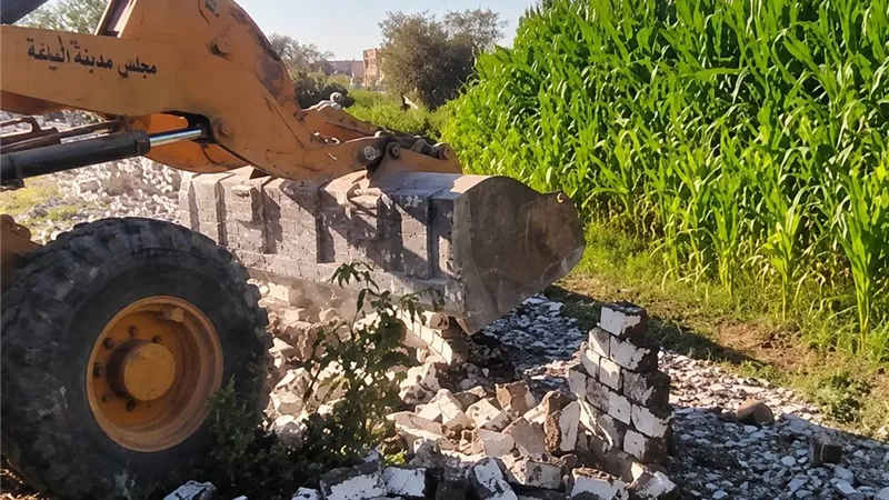 إزالة 12 حالة تعدٍّ على أملاك الدولة والأراضي الزراعية بنجع حمادي في قنا