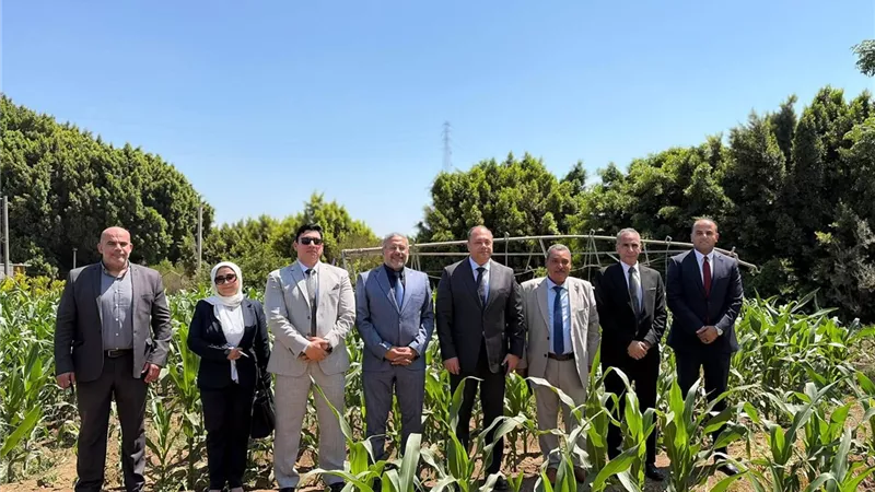 رئيس هيئة تنمية الصعيد يزور المركز القومي لبحوث المياه لبحث سبل التعاون ودعم المشروعات الزراعية