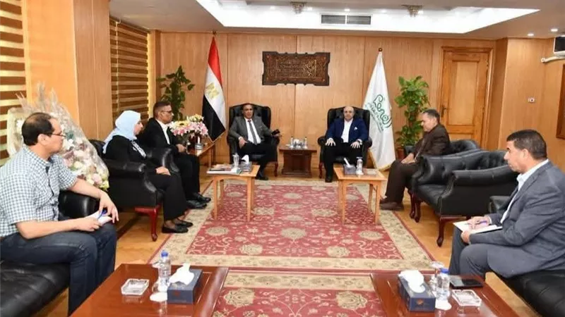 رئيس الخدمات البيطرية في زيارة ميدانية لمحافظة الفيوم  لدعم الثروة الحيوانية