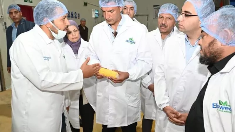 استثمارات بالمليارات وصادرات لأسواق عالمية.. وزير الصناعة يتفقد 4 مصانع بالإسماعيلية