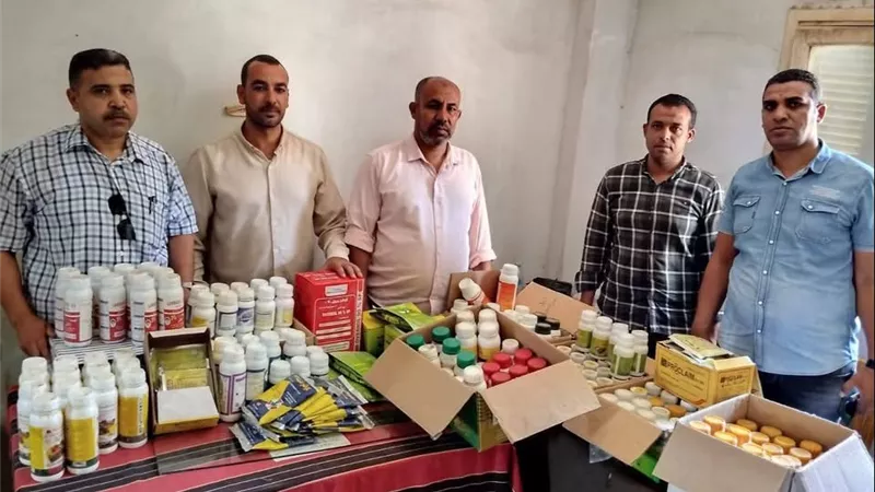 ضبط 4 محال غير مرخصة لتداول مبيدات مغشوشة ومحظورة في أسيوط.. وإحالة المخالفين للنيابة العامة