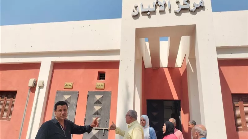 رئيس الإدارة المركزية للإرشاد الزراعي يتفقد مجمعات الخدمات الزراعية 