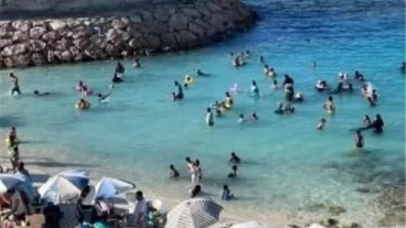خبير إنقاذ يكشف خطة تأمين الشواطئ ويحذر من البحر