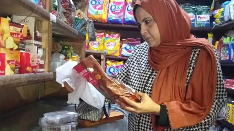 حملات مكثفة على أسواق دمياط لضبط سلامة اللحوم والمنتجات الغذائية