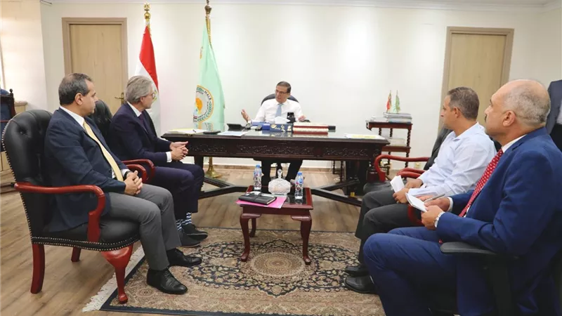 وزير الزراعة يبحث مع هولندا جذب استثمارات جديدة ونقل تكنولوجيا الري وتطوير التعاونيات الزراعية