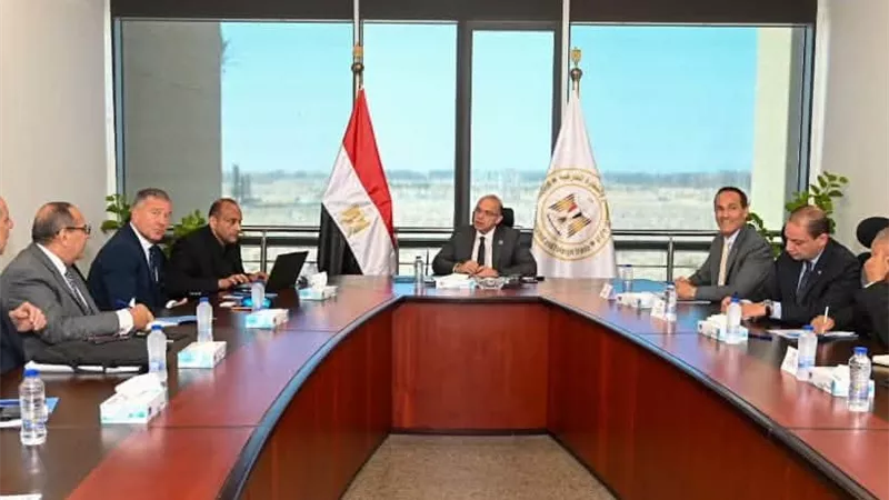 قصب السكر كلمة السر.. استثمارات بـ278 مليون دولار لإنتاج الإيثانول الحيوي من المخلفات الزراعية