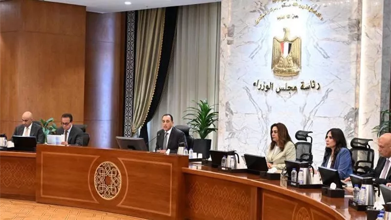 حياة كريمة تدخل مرحلة جديدة.. مدبولي يستعد للمرحلة الثانية بـ18.9 ألف مشروع لخدمة 21.5 مليون مواطن