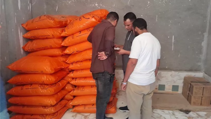 محافظ أسيوط: ضبط 1.5 طن أسمدة زراعية مدعمة قبل بيعها بالسوق السوداء في ديروط