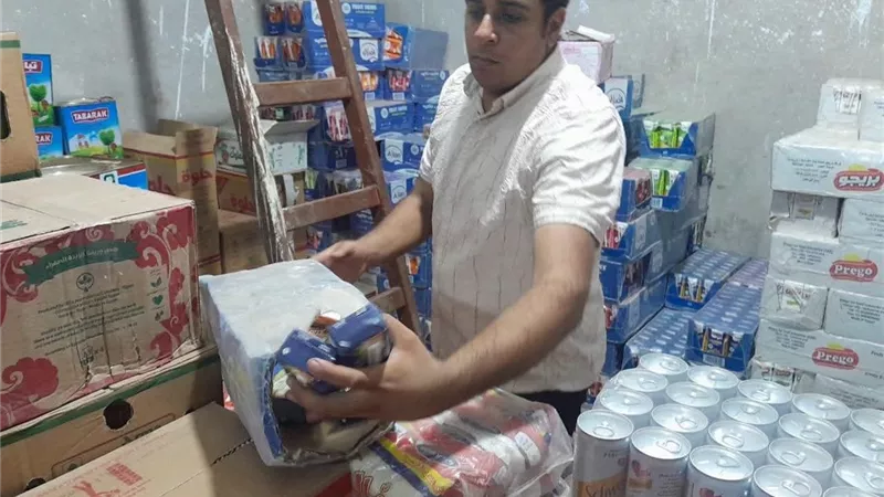 محافظ أسيوط: ضبط مصنع حلويات ومخزن مواد غذائية بدون ترخيص والتحفظ على آلاف العبوات منتهية الصلاحية خلال حملة مفاجئة بصنبو