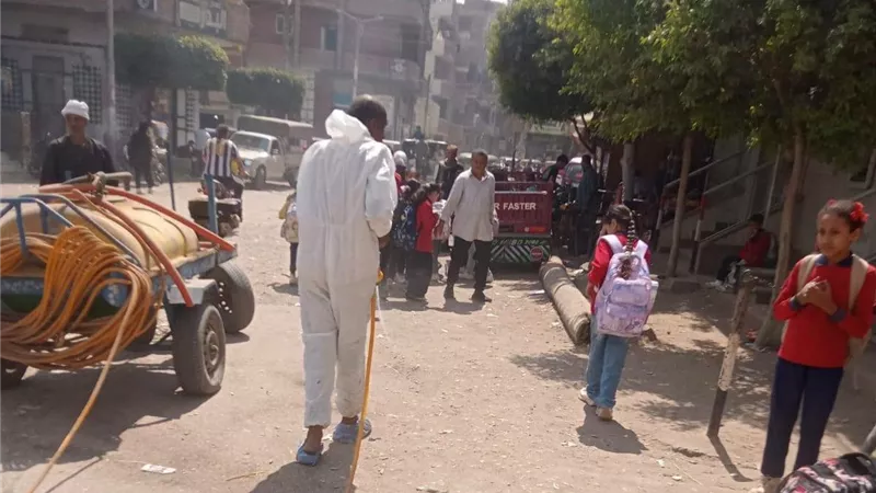 «بيطري القليوبية» يواصل حملات تطهير وتعقيم أسواق الطيور الحية للحد من انتشار الأمراض