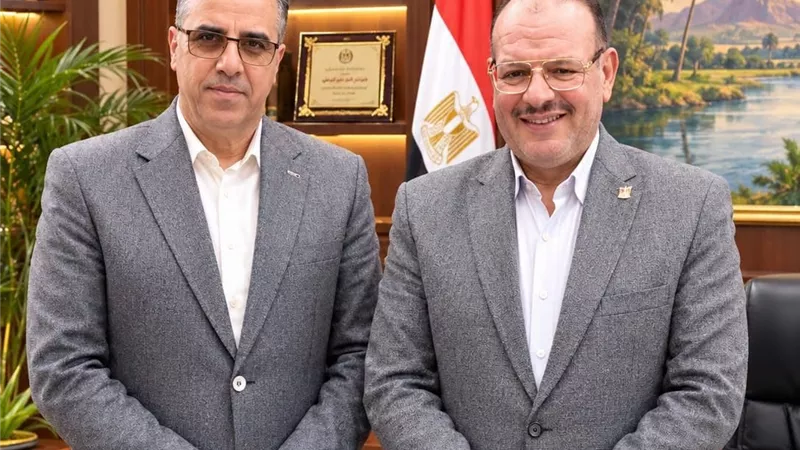 وكيل الزراعة ببني سويف يبحث مع نائب الشيوخ قضايا الفلاحين والتنمية الزراعية