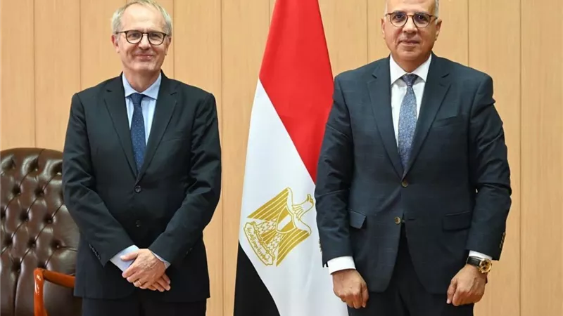 مشروع لتعزيز الأمن المائي وإدارة الخزانات الجوفية الساحلية على مائدة «الري» واليونسكو