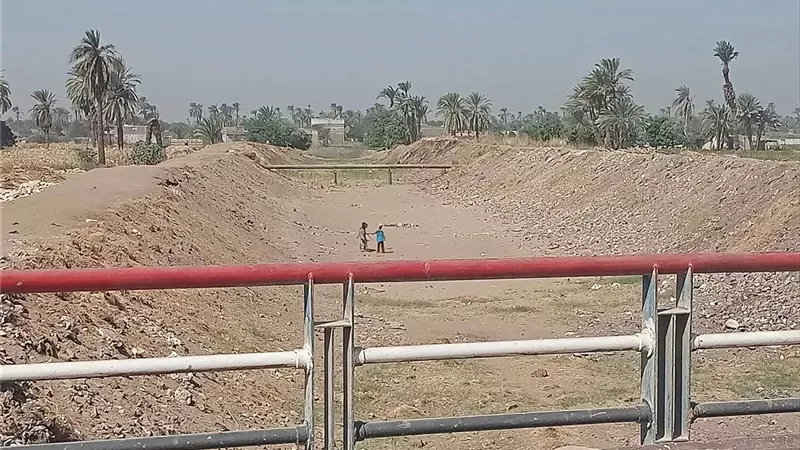 استعدادًا لفصل الشتاء.. محافظ المنيا يعلن جاهزية 32 مخر سيل ويوجه برفع درجة الاستعداد القصوى