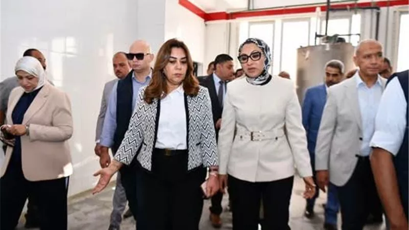 بتكلفة 21.8 مليون جنيه من موازنة الوزارة.. وزيرة التنمية ومحافظ الوادي الجديد تفتتحان مجزر الخارجة المطور