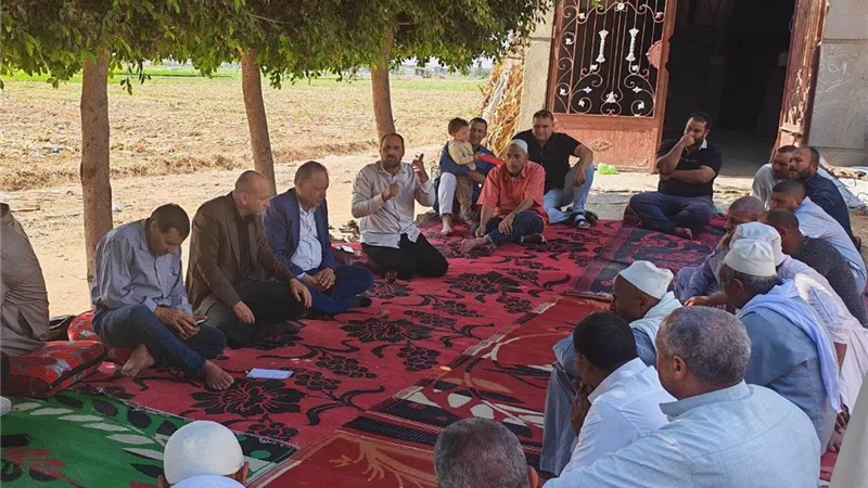 زراعة البحيرة تواجه تحديات مزارعي البطاطس بمدرسة حقلية في أبو المطامير