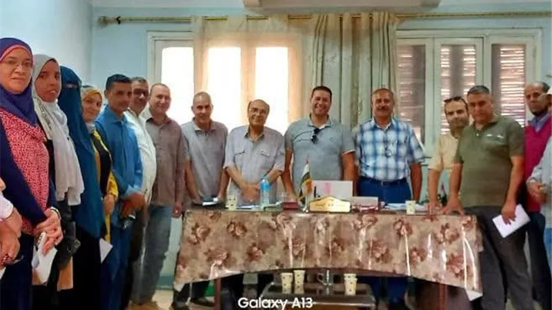 زراعة المنوفية تواصل تنفيذ مبادرة «معاك في الغيط» وتكثف الندوات الإرشادية لدعم المزارعين