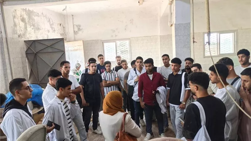 المعمل المركزي لبحوث الثروة السمكية يستقبل طلاب جامعة الزقازيق للتدريب العملي