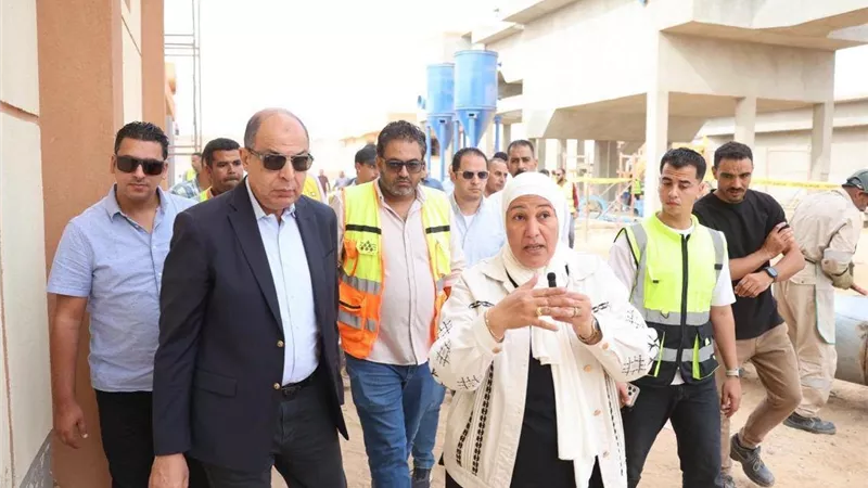 محافظ المنيا يتفقد محطة معالجة الصرف الصحي ببلنصورة بتكلفة مليار جنيه لخدمة 240 ألف نسمة بأبوقرقاص