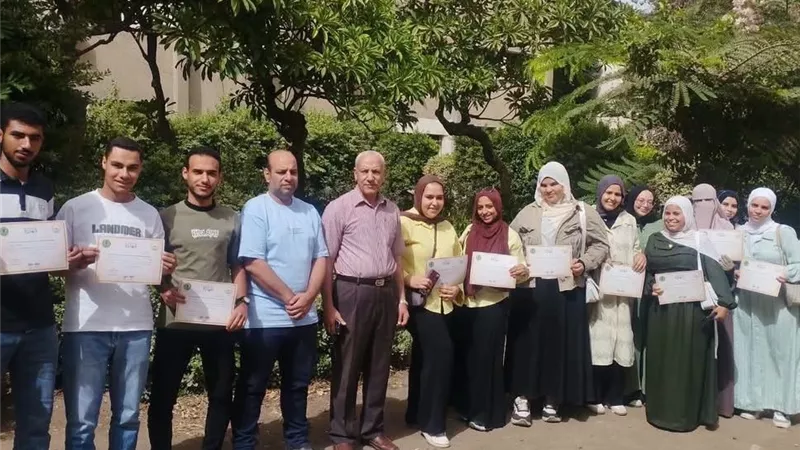 زراعة المنوفية تؤهل 26 شابًا لتطبيق المبيدات الزراعية.. خريجو الدورة 68 يحصلون على شهادات معتمدة