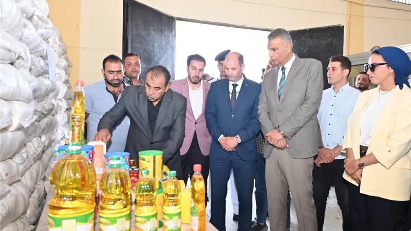 محافظ جنوب سيناء يتفقد مخزن جملة رأس سدر لضمان توافر السلع التموينية
