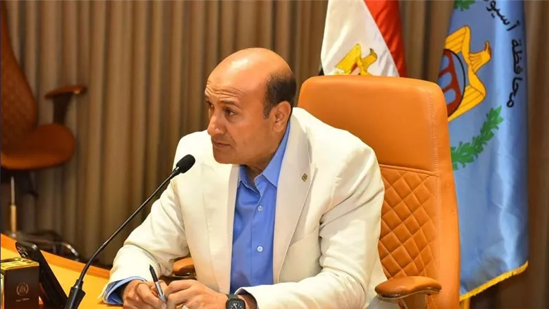 محافظ أسيوط يتحرك لتشغيل مشروعات 
