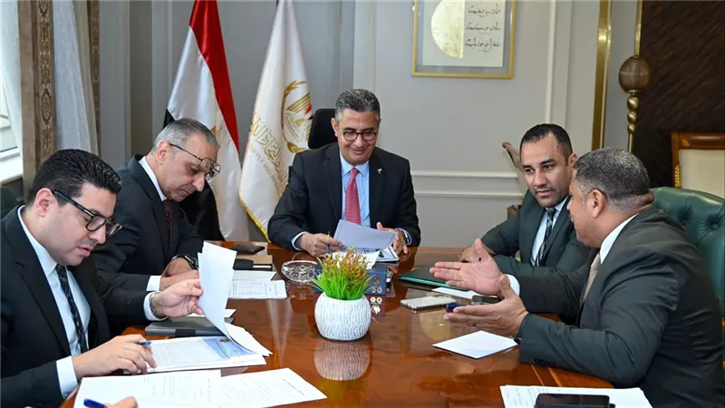 وزير التموين يتحرك لمطالب النواب.. توجيهات بسرعة بحث الطلبات وتحسين الخدمات للمواطني
