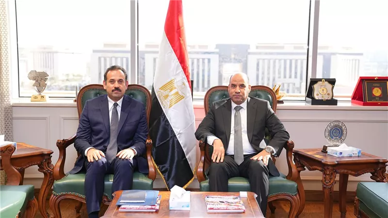 وزير العمل ورئيس جهاز مستقبل مصر للتنمية المستدامة يبحثان التعاون في رعاية العمالة غير المنتظمة والتدريب من أجل التشغيل