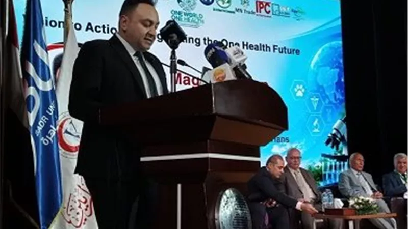  أمين صندوق الأطباء البيطريين: «الصحة الواحدة» ركيزة أساسية لحماية الإنسان والحيوان وسلامة الغذاء